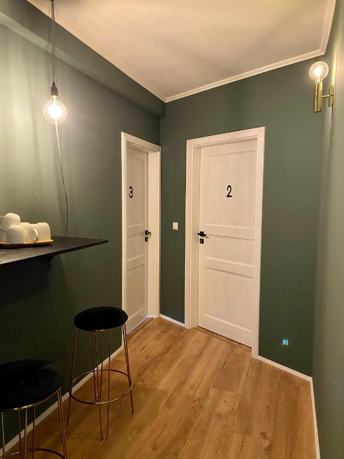 Schlafen Ueber Der Whiskybar Apartment ฮูเดสไฮม์ แอม ไฮน์ ภายนอก รูปภาพ