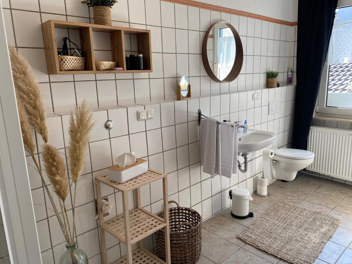 Schlafen Ueber Der Whiskybar Apartment ฮูเดสไฮม์ แอม ไฮน์ ภายนอก รูปภาพ